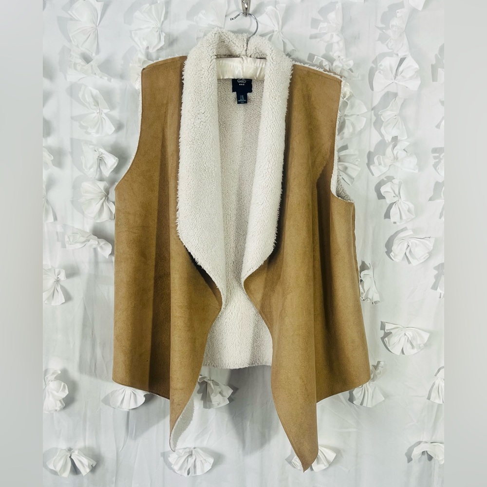 Gap Factory Faux Shearling Sherpa Vest Womens Size XS Caramel Brown Soft